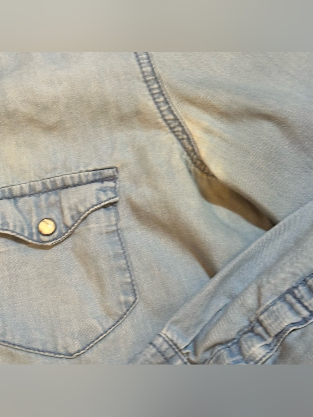 American Eagle Boyfriend Fit Pearl Snap Light Chambray Denim Shirt Sz XS (v) - Picture 8 of 13
